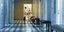 Γιατρός σε διάδρομο νοσοκομείου /Φωτογραφία Αρχείου: Shutterstock