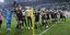 Οι ποδοσφαιριστές του Αγιαξ πανηγυρίζουν την πρόκριση στους «4» του Champions League. Μόλις απέκλεισαν την Γιουβέντους