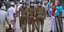 Αστυνομικοί περιπολούν στην πρωτεύουσα της Σρι Λάνκα