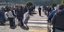 Κάτοικοι διαμαρτύρονται στη Σάμο για το μεταναστευτικό απέναντι στην Αστυνομία