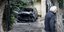 Το απανθρακωμένο αυτοκίνητο της δημοσιογράφου Μίνας Καραμήτρου 