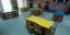 Τραπέζια και καρέκλες σε βρεφονηπιακό σταθμό