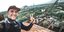 Τουρίστας βγάζει σέλφι στο Τσερνόμπιλ 