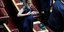 Η Αννα Ευθυμίου της ΝΔ έγκυος στον 8ο μήνα έκανε την εμφάνισή της στην Βουλή