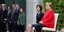 Καθιστές η Ανγκελα Μέρκελ και η πρωθυπουργός της Μολδαβίας
