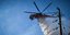 Πυροσβεστικό ελικόπτερο ρίχνει νερό σε φωτιά στην Ολυμπία