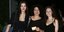 Η Τάνια Τρύπη ντυμένη στα μαύρα με τις κόρες της, Μαρίνα και Τζένη 