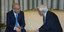 Ο πρέσβης του Ισραήλ συνομιλεί σε καναπέ με τον Προκόπη Παυλόπουλο