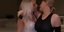 Κάιλι Τζένερ και Αναστασία Καρανικολάου μιμούνται το φιλί της Μαντόνα στην Μπρίτνεϊ Σπίαρς