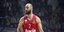 Ο Βασίλης Σπανούλης σε αγώνα μπάσκετ με φανέλα του Ολυμπιακού