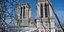 Ο Ναός της Παναγίας των Παρισίων στη γαλλική πρωτεύουσα με σκαλωσιές μετά τη φωτιά