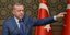 O πρόεδρος της Τουρκίας, Ρετζέπ Ταγίπ Ερντογάν δείχνει με το δάκτυλο