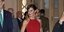 Η βασίλισσα Λετίθια με κόκκινο φόρεμα στην Κούβα