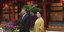 Ο Σι Τζινπίνγκ και η Πενγκ Λιγουάν με κίτρινο πανωφόρι 