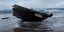 To πλοίο φάντασμα ξεβράστηκε στη νήσο Σάντο της Ιαπωνίας