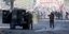 Αστυνομικό τεθωρακισμένο όχημα στο Σαντιάγο απέναντι σε διαδηλωτές
