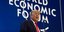 O πρόεδρος των ΗΠΑ, Ντόναλντ Τραμπ στο βήμα του Παγκόσμιου Οικονομικού Φόρουμ του Νταβός