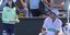 Australian Open τενίστας ζητά ball girl ξεφλουδίσει μπανάνα