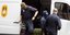 Βέλγοι άνδρες της αστυνομίας της αντιτρομοκρατικής υπηρεσίας με κουκούλες