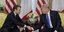 Ο Γάλλος πρόεδρος Εμανουέλ Μακρόν με τον Αμερικανό Ντόναλντ Τραμπ