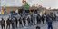 Ιρακινοί στρατιώτες έξω από την πρεσβεία των ΗΠΑ στη Βαγδάτη