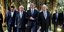 Μητσοτάκης και πολιτικοί αρχηγοί περπατούν με τον Προκόπη Παυλόπουλο