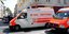 Ασθενοφόρο σε δρόμο πόλης της Αυστρίας 