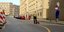 Βερολινέζος κάνει βόλτα με καροτσάκι στους δρόμους της πόλης 