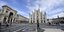 Άδεια η πολυσύχναστη πιάτσα Ντουόμο στο Μιλάνο, μετά τα κρούσματα κορωνοϊού στη Βόρεια Ιταλία