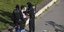 Νεαρός ελέγχεται από τις αστυνομικές αρχές για την ειδική αίτηση μετακίνησης στη Γαλλία