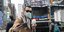 Άνδρας βγάζει σέλφι με μάσκα στο κέντρο της Νέας Υόρκης ενάντια στον Κορωνοϊό