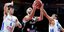 Ο Νικ Καλάθης με τη φανέλα της Εθνικής μπάσκετ 