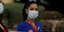 Νοσηλεύτρια με μάσκα από τις ΗΠΑ