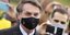Ο Βραζιλιάνος πρόεδρος Ζαΐχ Μπολσονάρου με μάσκα προστασίας από τον κορωνοϊό