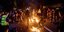 Τζόρτζ Φλόιντ διαδηλωτές βάζουν φωτιές