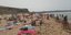 Η παραλία στην Αμνισσό στην Κρήτη γεμάτη κόσμο