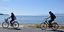 Ποδηλάτες στην Αργολίδα δίπλα από την θάλασσα
