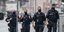 Ομάδα αστυνομικών στη Γερμανία με μάσκα προστασίας μετάδοσης του κορωνοϊού