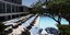 Τουρισμός: Η πισίνα του ξενοδοχείου Χίλτον