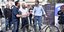 Εκαναν δώρο ποδήλατο στον Κώστα Μπακογιάννη -Ο Χρήστος Τεντόμας και ο Δημήτρης Παπαστεργίου