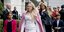 Η κόρη του Ντόναλντ Τραμπ Τίφανι με λευκό ταγέρ και ροζ παλτό