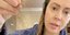 Η ηθοποιός Αλίσα Μιλάνο δείχνει την απώλεια μαλλιών λόγω κορωνοϊού