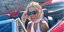 Η Ιωάννα Μαλέσκου με φουλάρι και γυαλιά ηλίου σε απόσπασμα του τρέιλερ της εκπομπής Love It στον ΣΚΑΪ