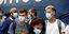 Τουρίστες με μάσκες στο λιμάνι του Πειραιά μετά τα νέα μέτρα ενάντια στη μετάδοση του κορωνοϊού