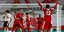 Οι παίκτες της Λίβερπουλ πανηγυρίζουν γκολ επί της Αρσεναλ