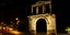 Η πύλη του Αδριανού τη νύχτα