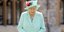 Η βασίλισσα Ελισάβετ με βεραμάν ταγέρ και καπέλο