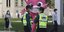αστυνομικοι πλατη ροζ κουκλα 