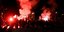 Οπαδοί της ΑΕΚ άναψαν καπνογόνα έξω από το ΟΑΚΑ