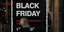 Βιτρίνα καταστήματος από την περυσινή Black Friday